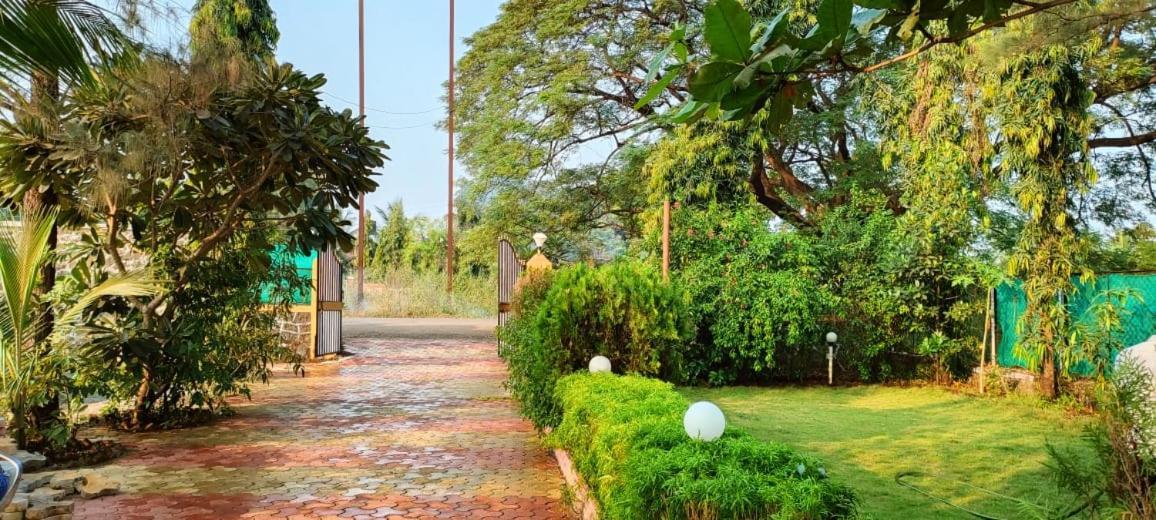 Twinkle Villa 4Bhk Karjat Buitenkant foto