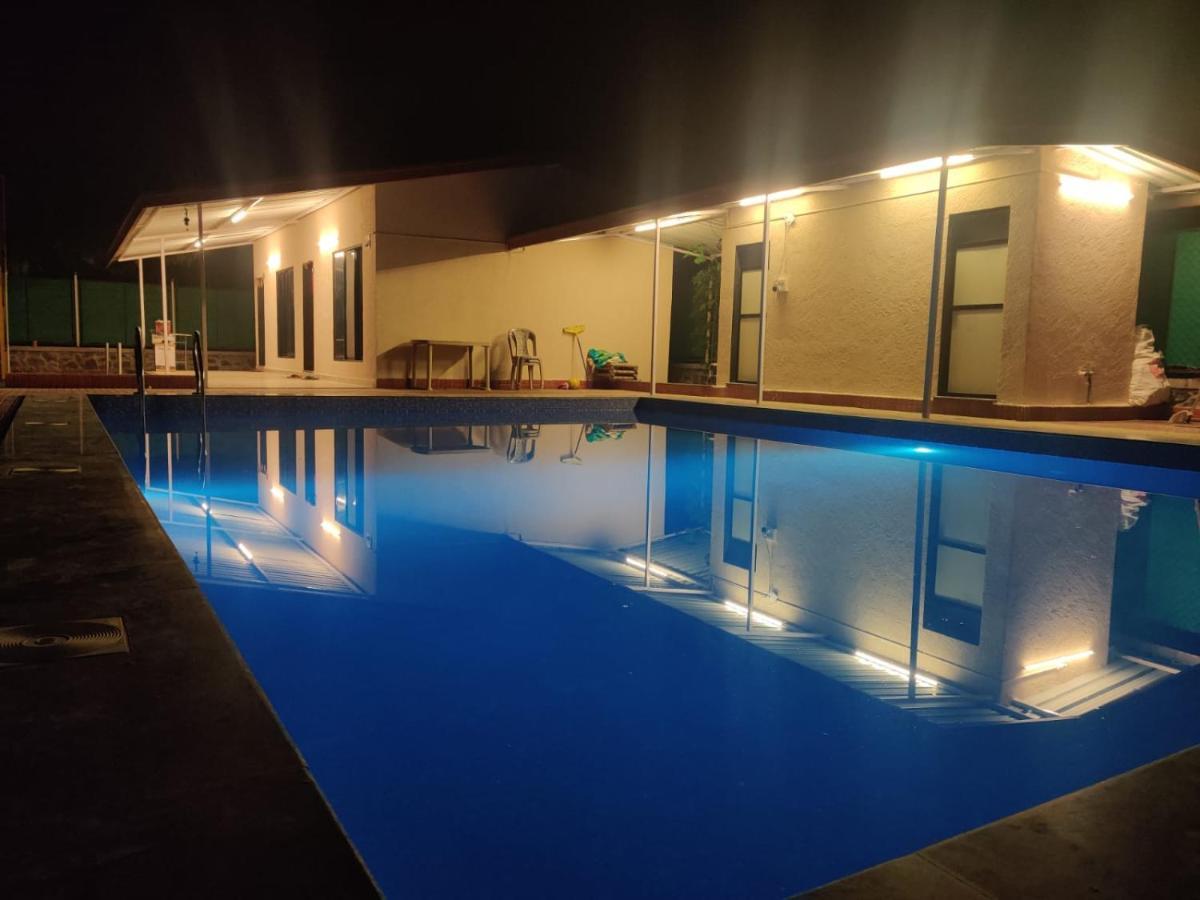 Twinkle Villa 4Bhk Karjat Buitenkant foto